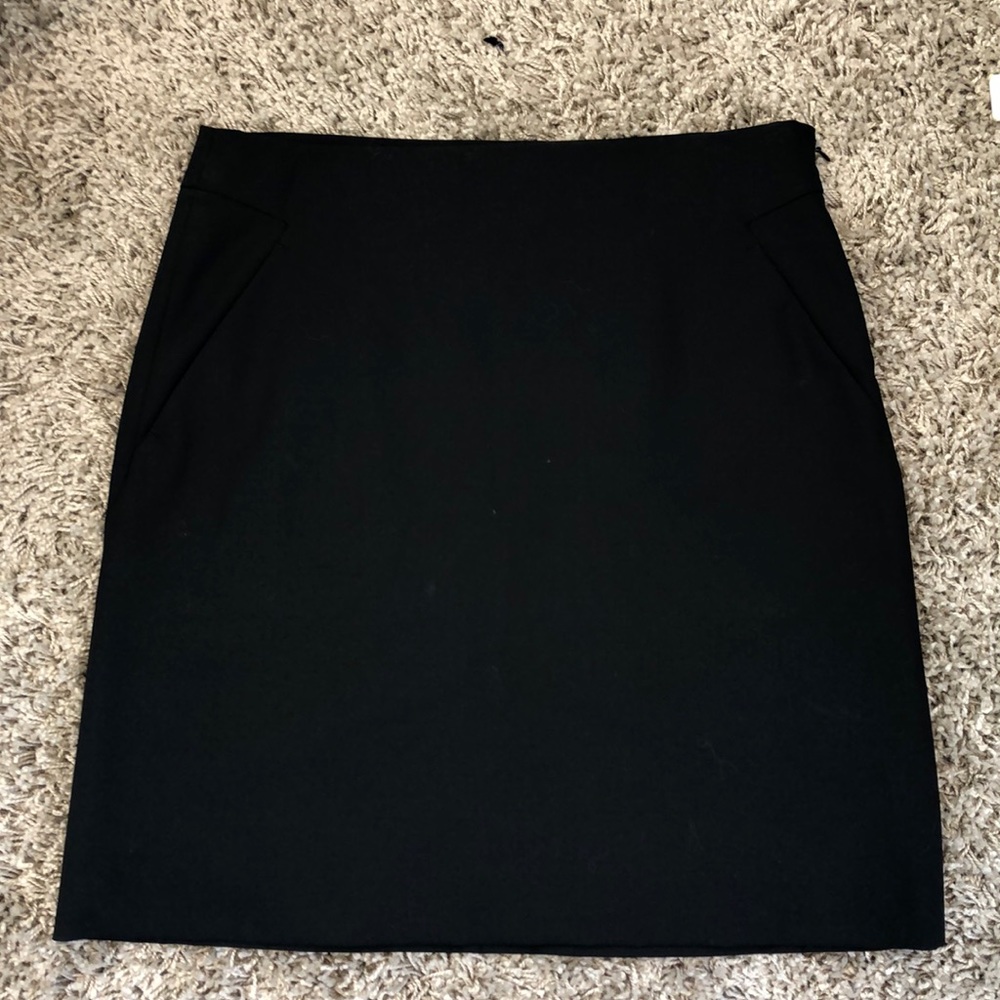 Theory black pencil skirt